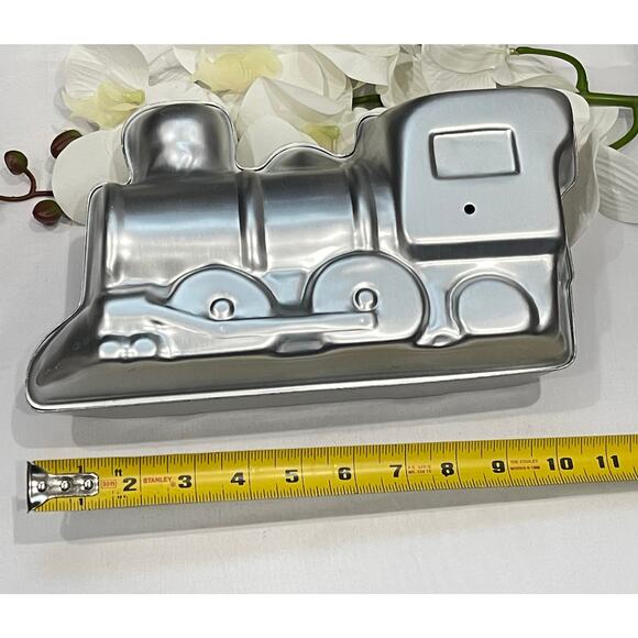 Wilton Choo Choo Train 3D Cake Pan Vintage  Aluminum - Picture 6 of 8